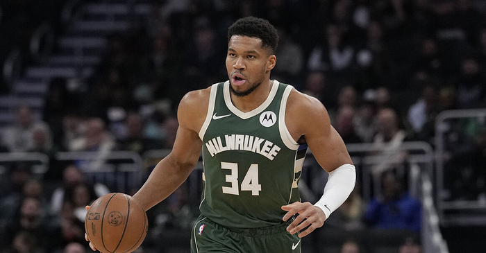 密尔沃基雄鹿今夜回应争议；志在国王杯名次提升；目标明确；赛季目标并未改变的简单介绍